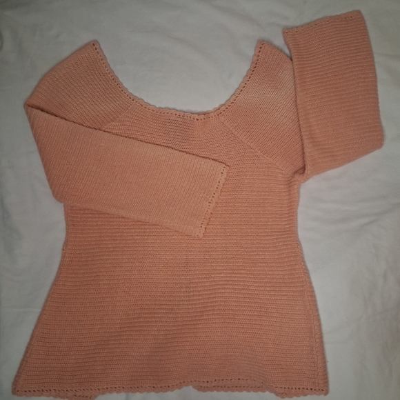 No Boundaries Peach Scoop Neck Sweater - Picture 5 of 5